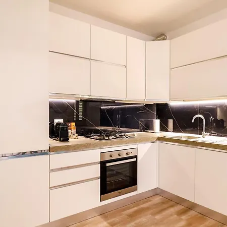 Tuscan Luxury In The Centre - With Wi-fi, Gym, Terrace