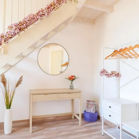 Tuscan Luxury In The Centre - With Wi-fi, Gym, Terrace Apartment *